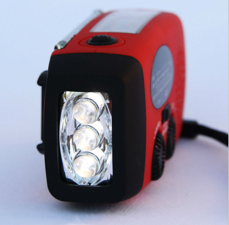 Solar Hand Crank Radio Flashlight – Power Anywhere, Anytime! - Image 2